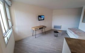 Appartement Tout Equipe 2 A 4 Couchages St Charles