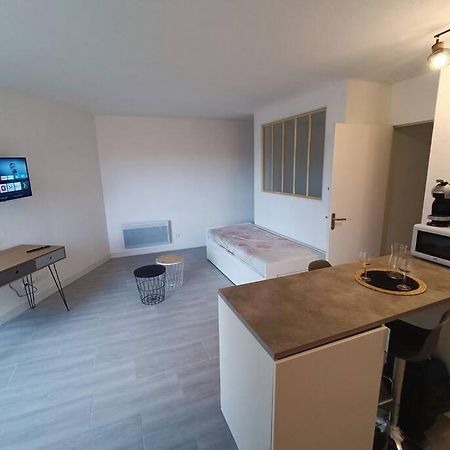 Appartement Tout Equipe 2 A 4 Couchages St Charles Marseille Extérieur photo